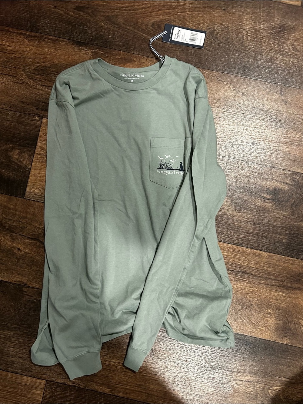Vineyard Vines Men’s Long-Sleeve Pocket Tee in Sage